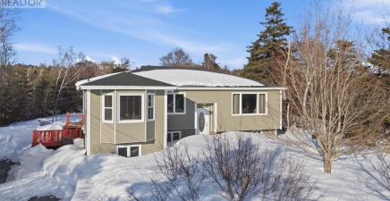 8 Twin Brooks Drive, Paradise A1L1Y1, Newfoundland & Labrador