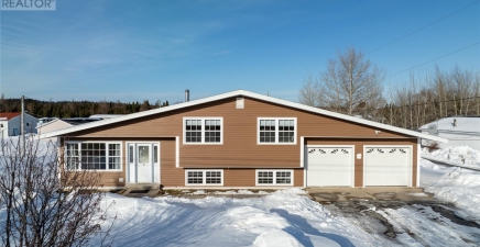 210 Main Street, Eastport A0G1Z0, Newfoundland & Labrador