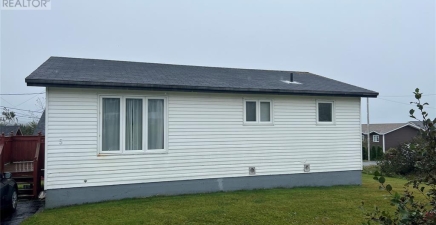 5 Haystack Avenue, Arnold`s Cove A0B1A0, Newfoundland & Labrador