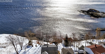32 Meadow Road, Upper Island Cove A0A4E0, Newfoundland & Labrador