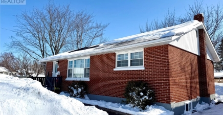 26 Medcalf Street, Gander A1V1S1, Newfoundland & Labrador