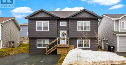 77 Maurice Putt Crescent, St. John`s A1B1G6, Newfoundland & Labrador
