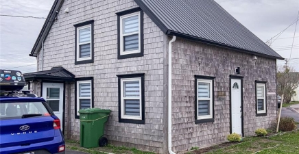 11 Circular Place, Grand Bank A0E1W0, Newfoundland & Labrador