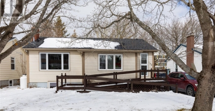 132 University Avenue, St. John`s A1B1Z5, Newfoundland & Labrador