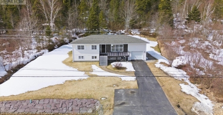 67 JR Smallwood Boulevard, Gambo A0G1T0, Newfoundland & Labrador