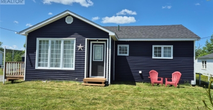 26 Riverside Road W, Glovertown A0G2L0, Newfoundland & Labrador
