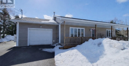 55 Commonwealth Drive, Botwood A0H0B1, Newfoundland & Labrador
