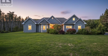 15 Pondside Road, Bristol`s Hope A1Y0A7, Newfoundland & Labrador