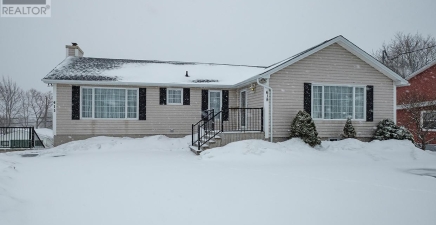 615 Topsail Road, St. John`s A1E2E1, Newfoundland & Labrador