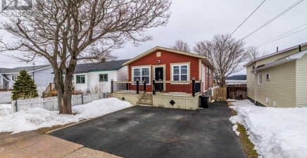 32 Murphy`s Avenue, St. John`s A1E1T4, Newfoundland & Labrador