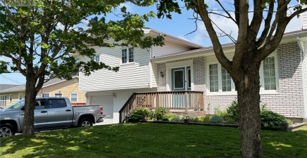 3 Williams Avenue, Deer Lake A8A2J4, Newfoundland & Labrador
