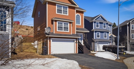 13 Corte Real Place, Mount Pearl A1N0C4, Newfoundland & Labrador
