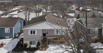 43 First Street, Mount Pearl A1N1X9, Newfoundland & Labrador