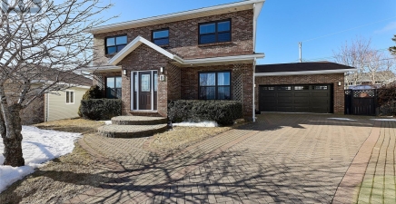 8 Roddickton Place, St. John`s A1E5Y9, Newfoundland & Labrador