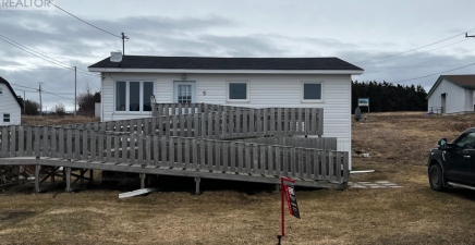 5 Grades Road, Cow Head A0K2A0, Newfoundland & Labrador