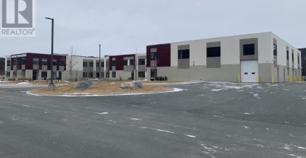 Looking for a second home outside of the metro area? - View 4075 listings with an average listing price of $340,324 and an average size of 2,530 sqft