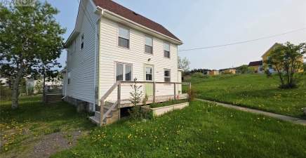 10 Legges Hill S, Twillingate A0G1Y0, Newfoundland & Labrador