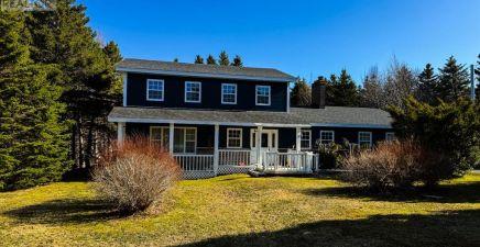 69 Forest Road, Carbonear A1Y1A6, Newfoundland & Labrador